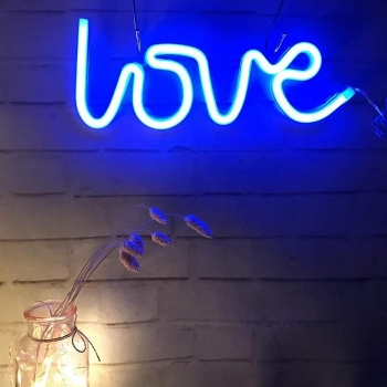   Настенный неоновый светильник "LOVE" синий DLED